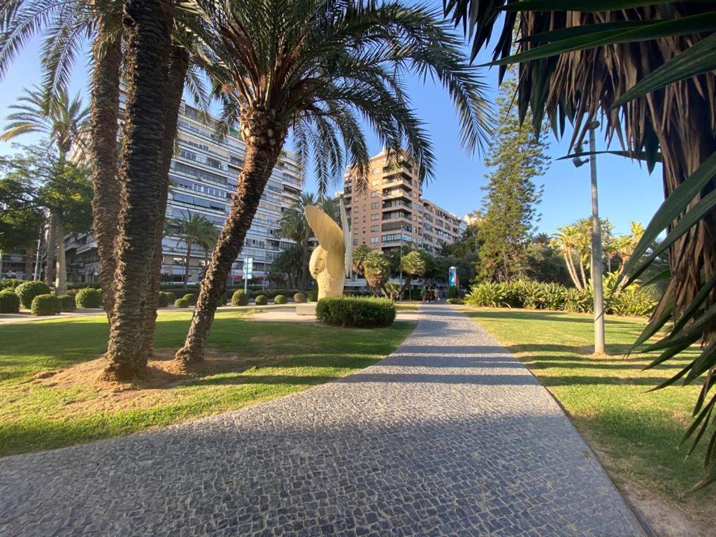 Tropical Loft Apartamento Alicante Exterior foto